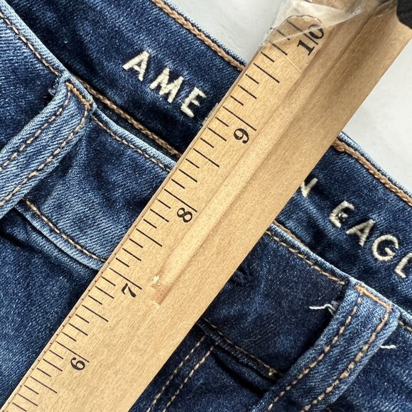 American Eagle Shorts Women's 28* Hi Rise Shortie Blue Cuffed Denim Jorts Tag 4 - Picture 15 of 16